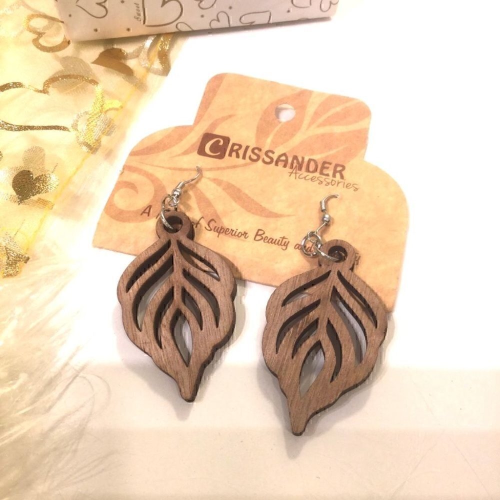 Wooden  Leaf Earrings🍂🍂